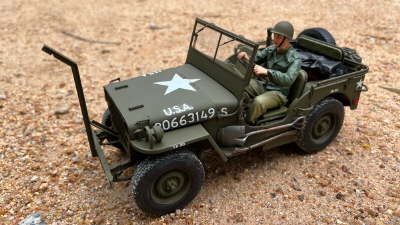 Takom 1/16 MB Utility Truck